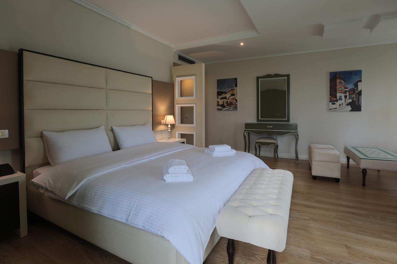 L'art de Vivre Resort Korce Extérieur photo