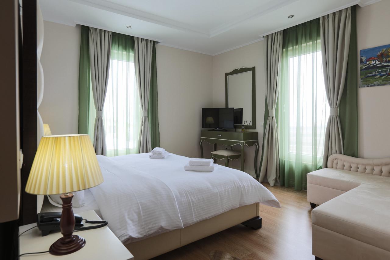 L'art de Vivre Resort Korce Extérieur photo